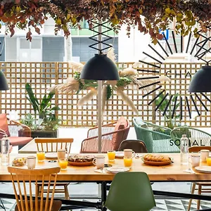 https://ibis-barcelona-plaza-glories-22.topbarcelonahotels.com