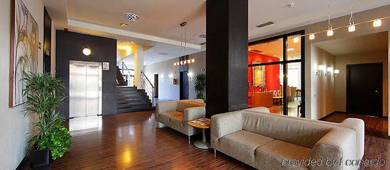 Aparthotel Attica 21 Valles Sabadell 3*,